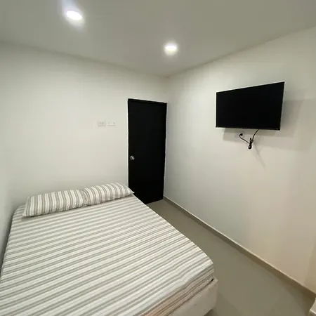 Completo 25 Pax En Apartamento *