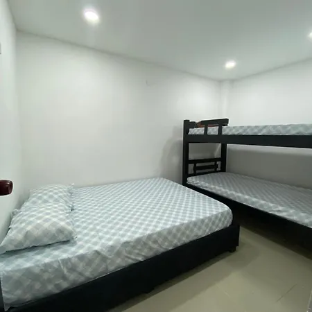 Apartamento Completo 25 Pax En