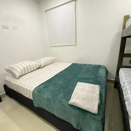 Completo 25 Pax En Apartamento Cartagena
